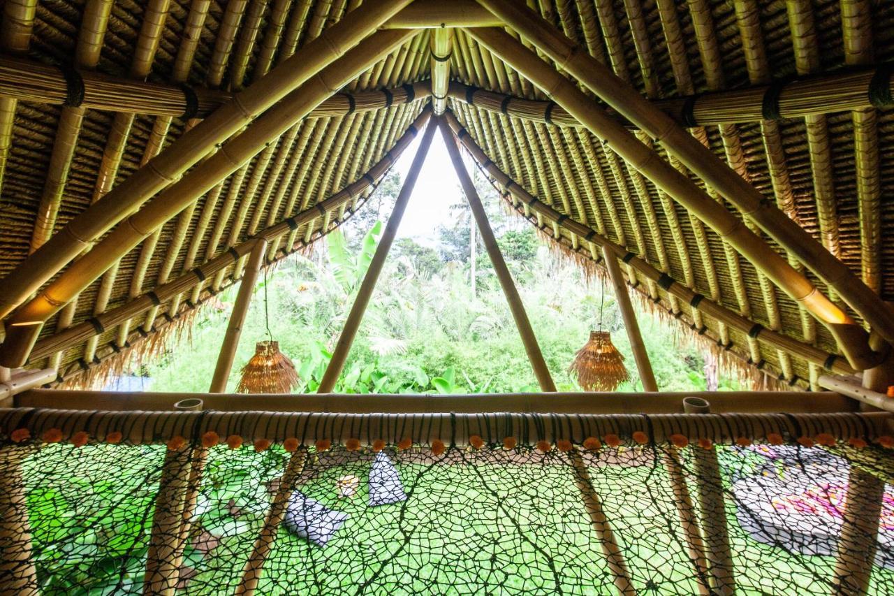 Вилла Balikayanas Bamboo House - Miggiell House Карангасем Экстерьер фото
